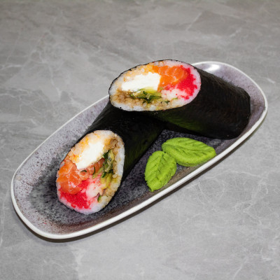 Суши шаурма лосось